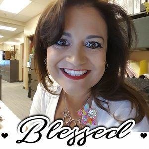 Meet your Posher, Inez